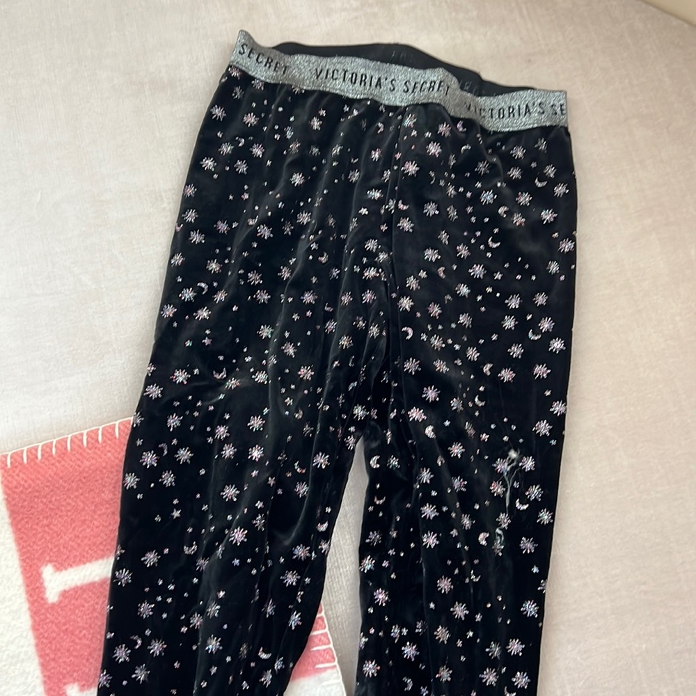 Victoria’s Secret XS Black Velvet Lounge Legging with Glitter Stars and Moon
